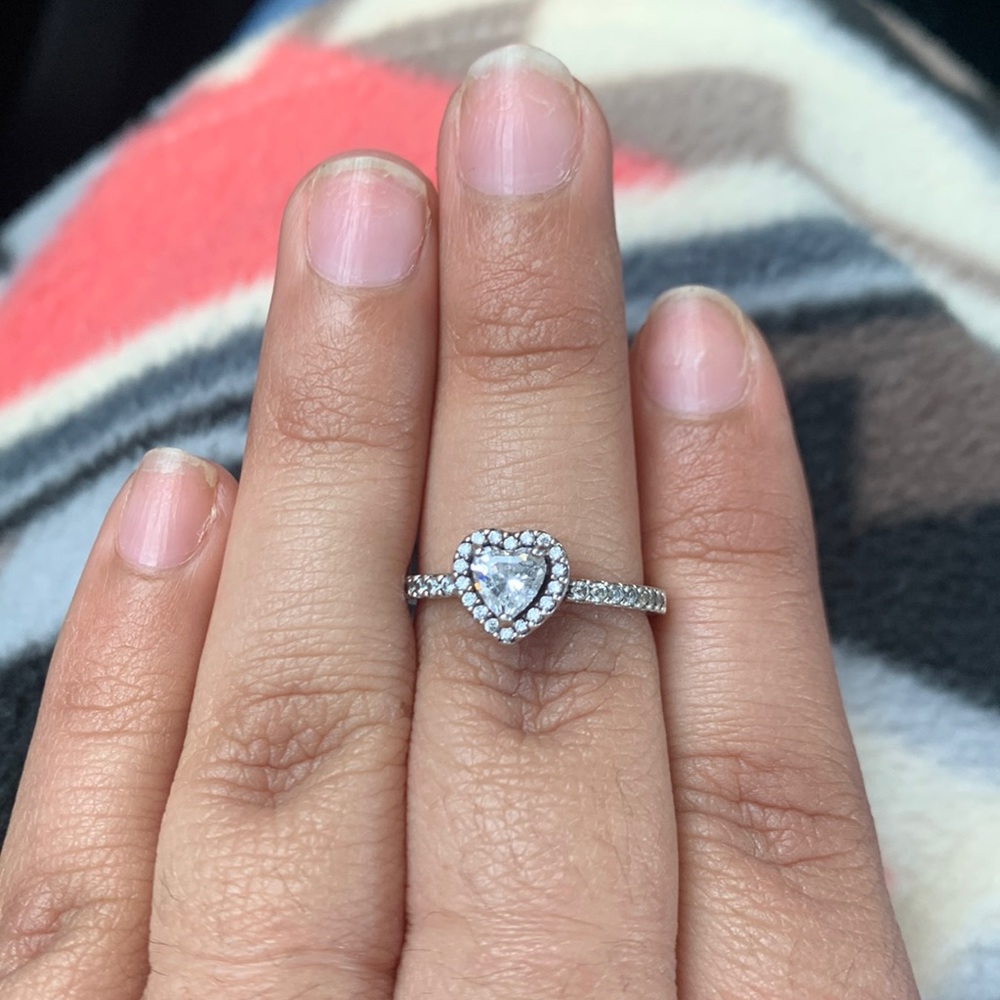 Pandora Ring